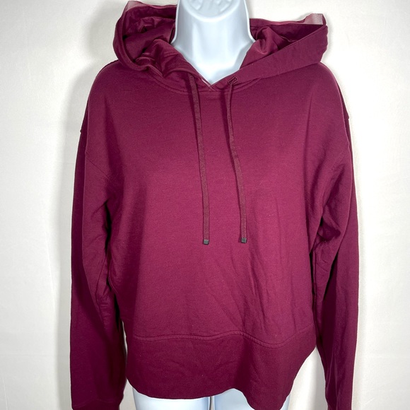Victoria Secret Hoodie Size Medium Sport Burgundy with Mesh Trim Detail - Picture 3 of 6